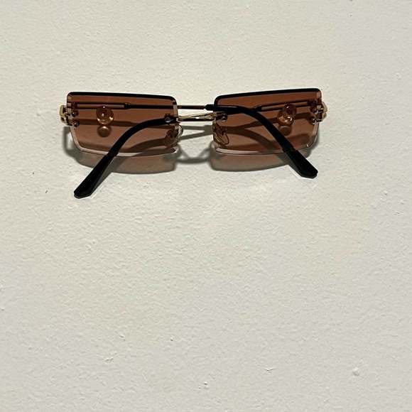 Accessories - Stylish Brown Sunglasses